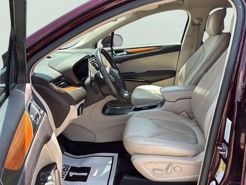 Used 2018 Lincoln MKC Select FWD image 22