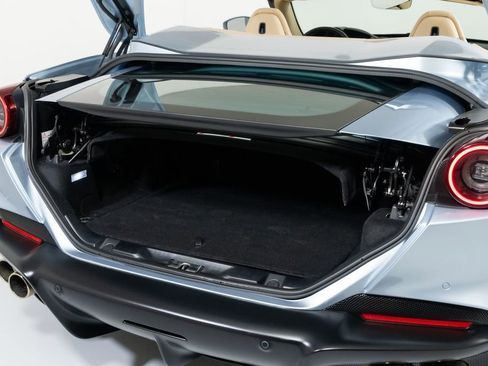Used 2022 Ferrari Portofino M RWD image 29