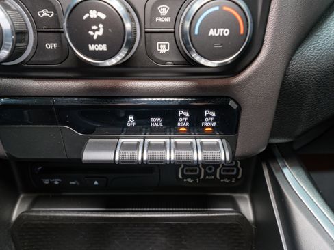 Used 2019 RAM 1500 Big Horn image 21