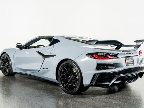 Used 2025 Chevrolet Corvette Z06 image 14
