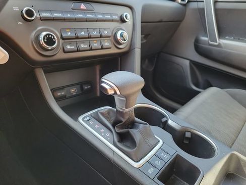 Used 2022 Kia Sportage LX AWD/4WD image 27
