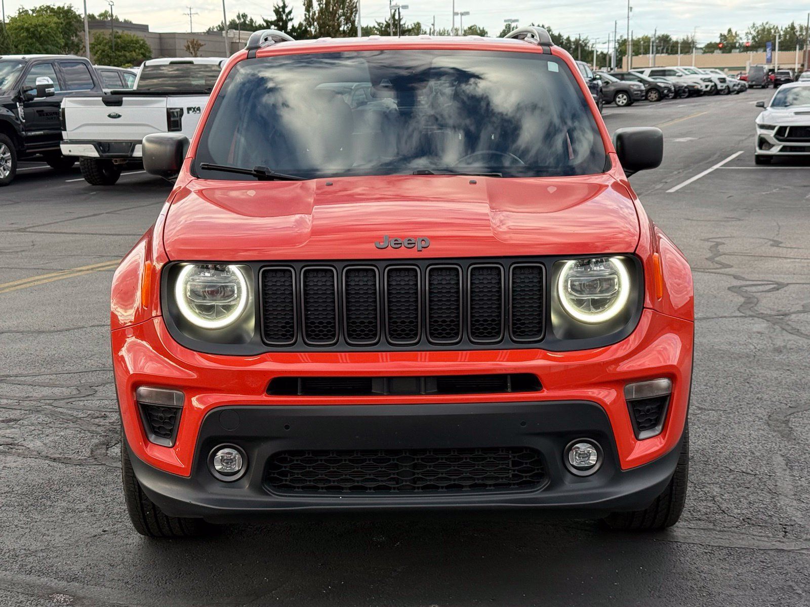 Used 2021 Jeep Renegade Latitude w/ Luxury Group II AWD/4WD image 9