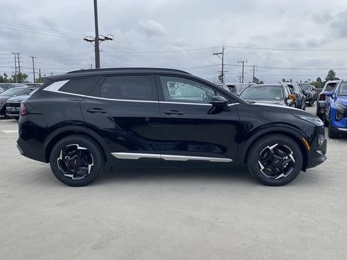 New 2026 Kia Sportage EX FWD image 2