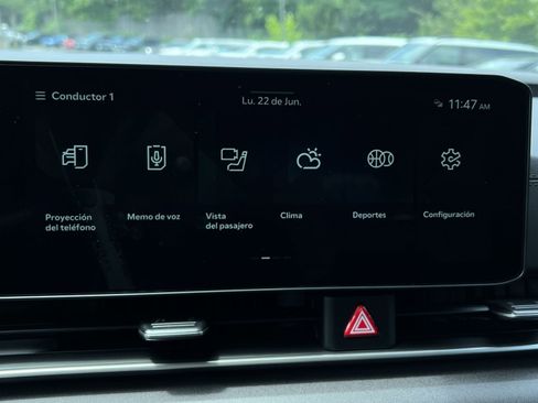 New 2026 Kia Carnival EX FWD image 23
