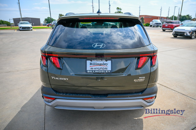 Certified 2025 Hyundai Tucson SEL AWD/4WD image 4