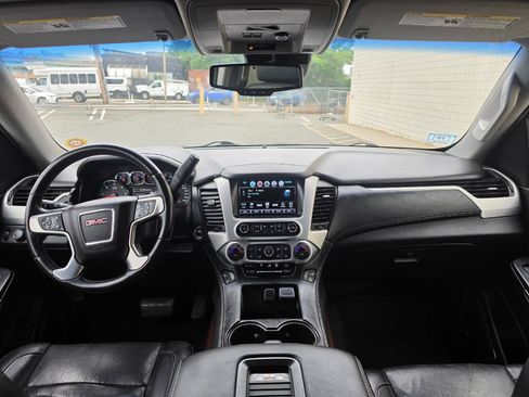 Used 2017 GMC Yukon SLT w/ Open Road Package AWD/4WD image 18