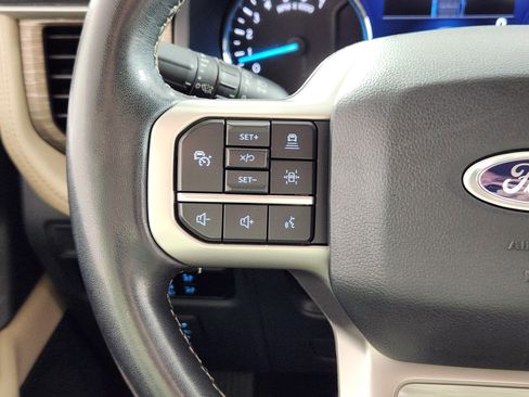 Used 2023 Ford Expedition Max Limited image 19
