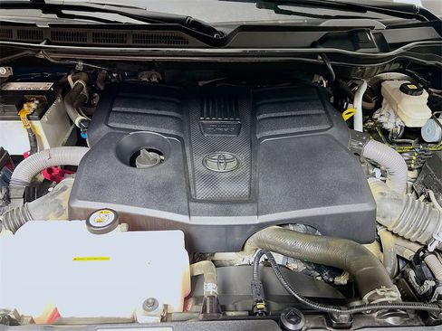 Used 2022 Toyota Tundra SR5 w/ TRD Off-Road Premium Package image 26