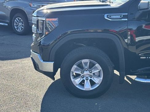 New 2026 GMC Sierra 1500 SLE AWD/4WD image 12