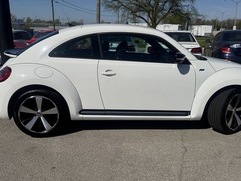 Used 2014 Volkswagen Beetle R-Line FWD image 9
