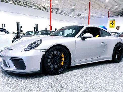 Used 2018 Porsche 911 GT3 image 1