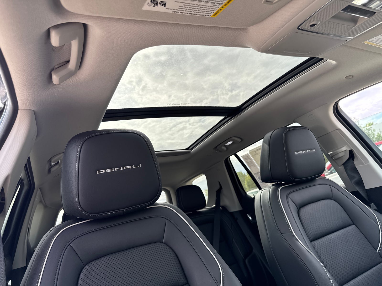 New 2027 GMC Terrain Denali w/ LPO, Black Badging Package AWD/4WD image 16