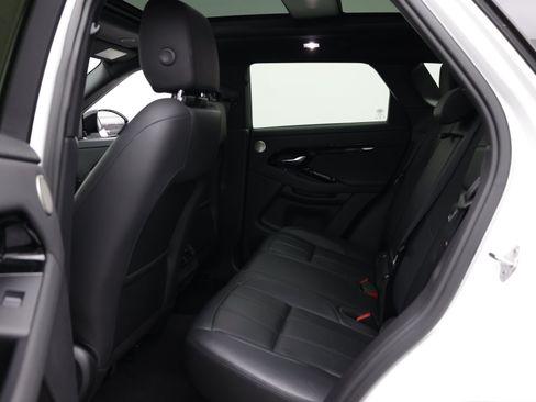 Used 2024 Land Rover Range Rover Evoque Dynamic SE AWD/4WD image 30