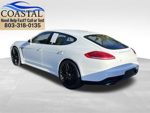 Used 2016 Porsche Panamera image 4