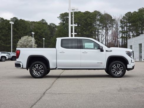 New 2026 GMC Sierra 1500 AT4 w/ AT4 Premium Package image 8