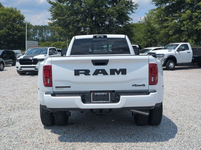 New 2026 RAM 3500 Big Horn AWD/4WD image 4