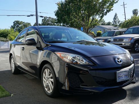 Used 2012 MAZDA MAZDA3 i Touring FWD image 7