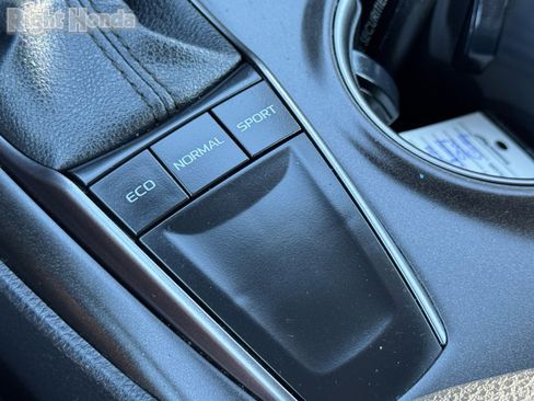 Used 2023 Toyota Camry SE image 22