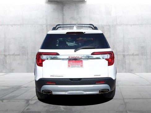 Used 2023 GMC Acadia SLT AWD/4WD image 6