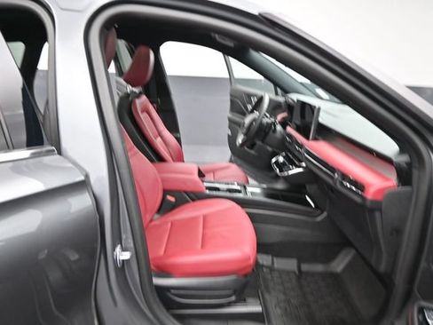 Certified 2025 Lincoln Corsair Grand Touring w/ Equipment Group 301A AWD/4WD image 31
