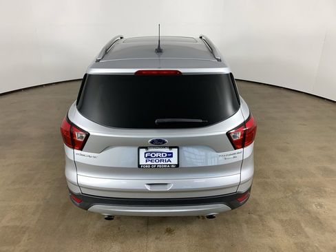 Used 2019 Ford Escape Titanium image 11