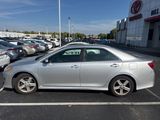 Used 2014 Toyota Camry SE image 2