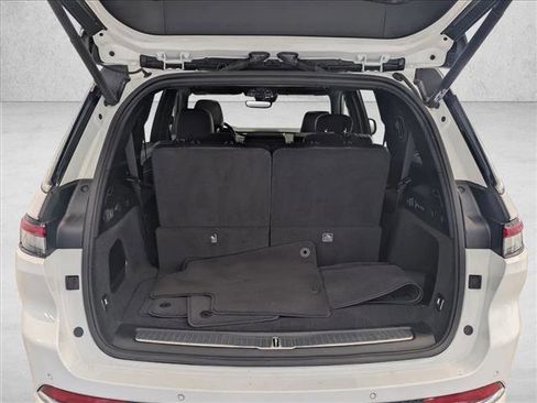 Used 2022 Jeep Grand Cherokee L Overland image 6