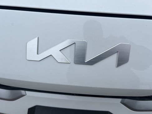 Certified 2023 Kia Forte LXS image 29