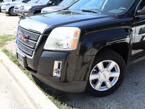 Used 2013 GMC Terrain SLT FWD image 2