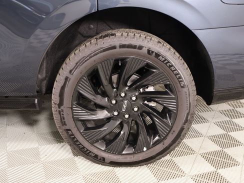 New 2025 Lincoln Navigator Reserve w/ Jet Appearance Package AWD/4WD image 20