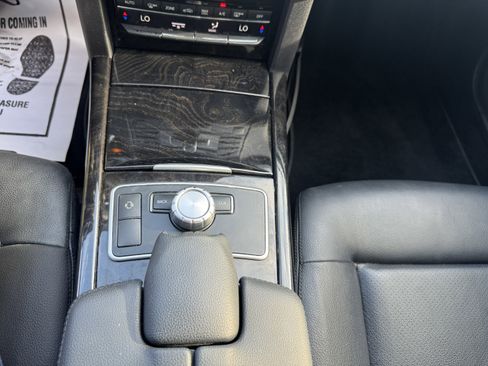 Used 2013 Mercedes-Benz E 350 4MATIC Sedan image 15