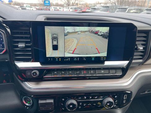 Used 2022 Chevrolet Silverado 1500 High Country w/ High Country Premium Package image 35