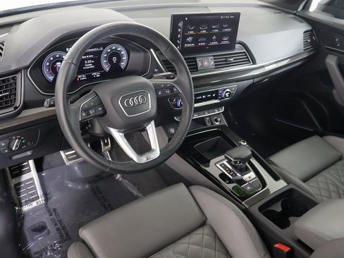 Used 2023 Audi SQ5 Premium Plus w/ Premium Plus Package image 2