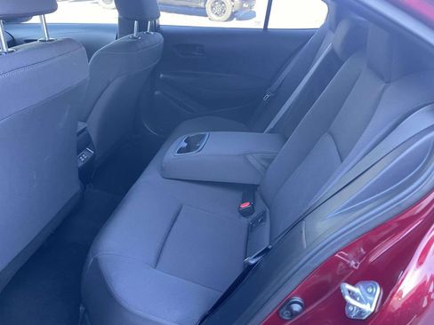 Used 2025 Toyota Corolla LE image 21