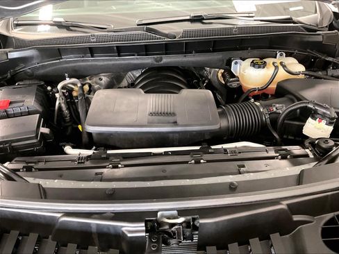 Used 2025 Chevrolet Tahoe Z71 AWD/4WD image 35