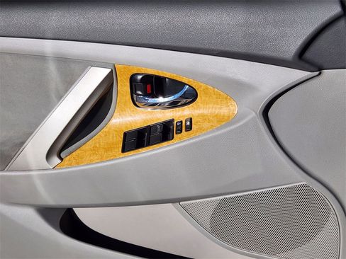 Used 2007 Toyota Camry XLE image 6