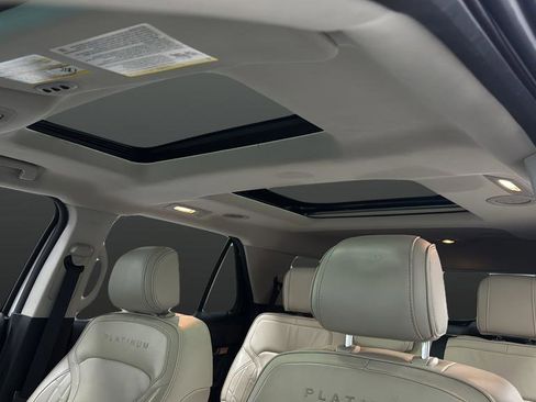 Used 2016 Ford Explorer Platinum AWD/4WD image 12