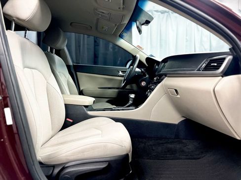 Used 2018 Kia Optima LX image 21