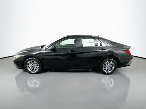 New 2026 Hyundai Elantra Blue image 8