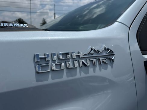 Certified 2026 Chevrolet Silverado 3500 High Country w/ High Country Premium Package AWD/4WD image 9