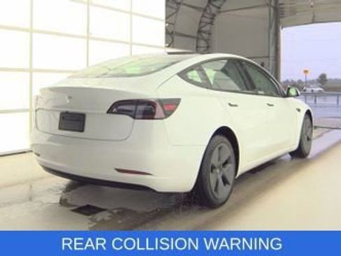 Used 2023 Tesla Model 3 Standard Range RWD image 4