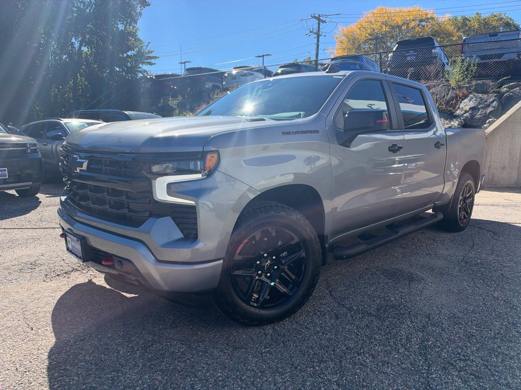 Used 2023 Chevrolet Silverado 1500 RST w/ Redline Edition AWD/4WD image 1