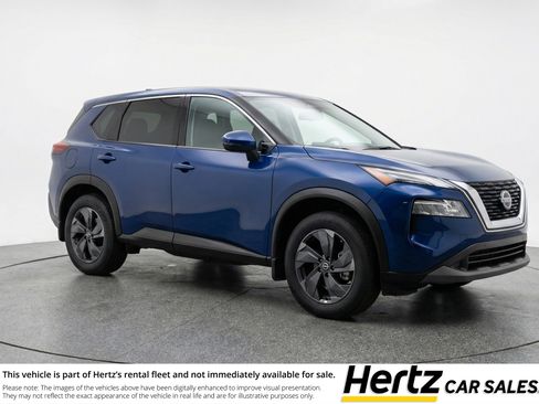 Used 2025 Nissan Rogue SV image 1