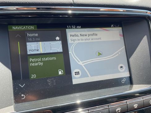 Used 2016 Jaguar XJ R-Sport RWD image 11
