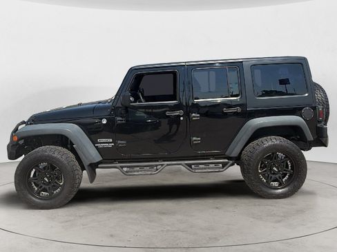 Used 2013 Jeep Wrangler Unlimited Sport w/ Connectivity Group AWD/4WD image 3