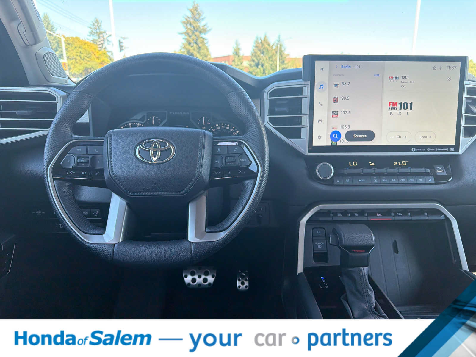 Used 2023 Toyota Tundra Limited w/ TRD Off-Road Package AWD/4WD image 10