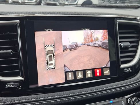 New 2026 Chrysler Pacifica Select FWD image 31