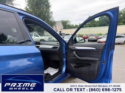 Used 2017 BMW X1 xDrive28i AWD/4WD image 16