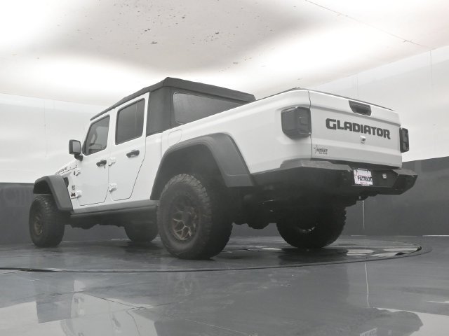 Used 2022 Jeep Gladiator Mojave AWD/4WD image 49