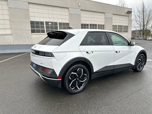 Certified 2024 Hyundai Ioniq 5 SE image 6